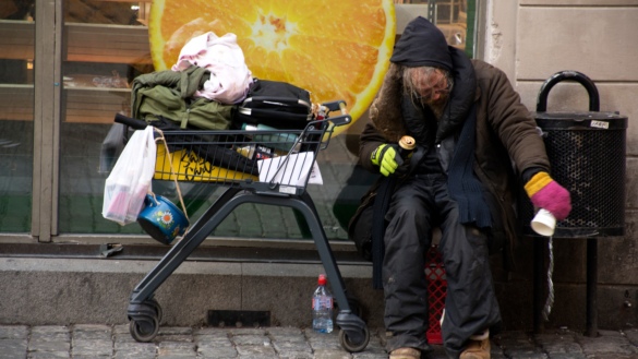 Eldsjälarna i pandemin: Stanna hemma förutsätter att du har ett hem